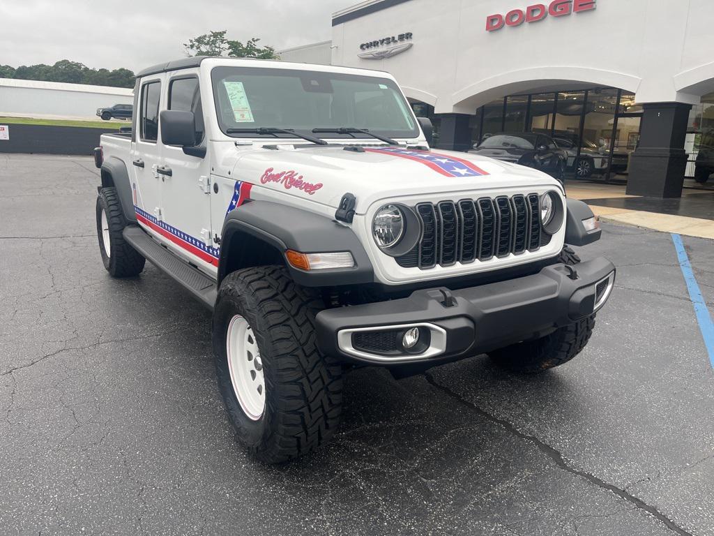 new 2025 Jeep Gladiator car, priced at $37,916