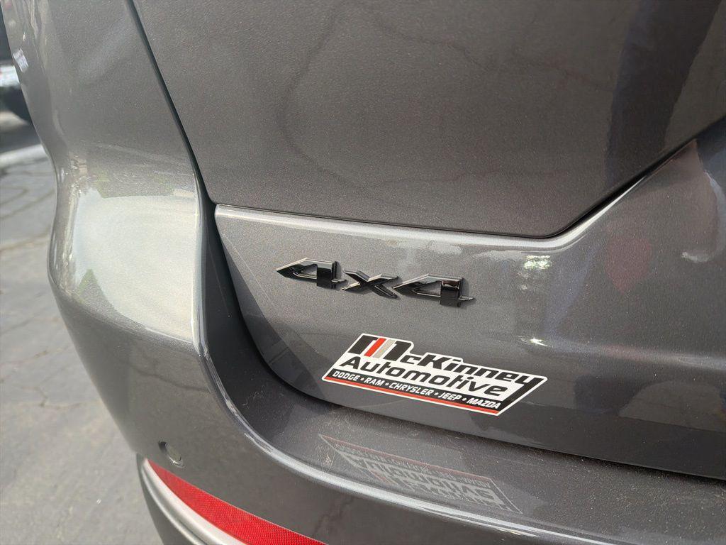 new 2026 Jeep Grand Cherokee car, priced at $46,294