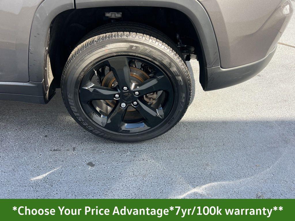 used 2023 Jeep Grand Cherokee car, priced at $36,200