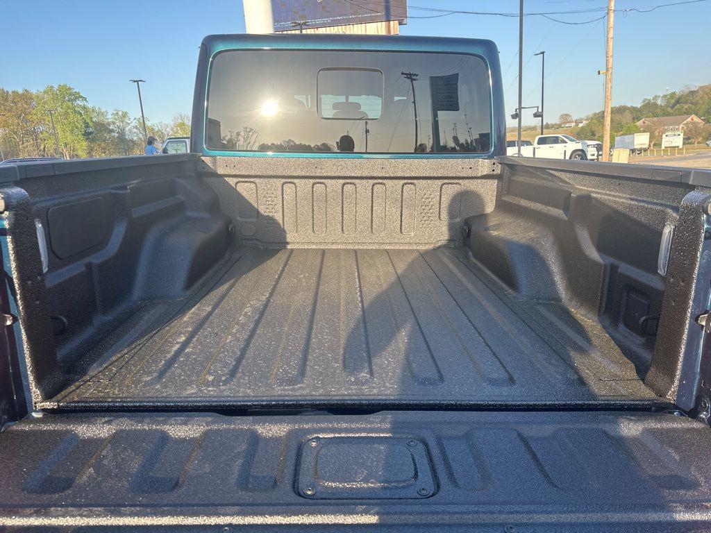 new 2025 Jeep Gladiator car, priced at $42,375