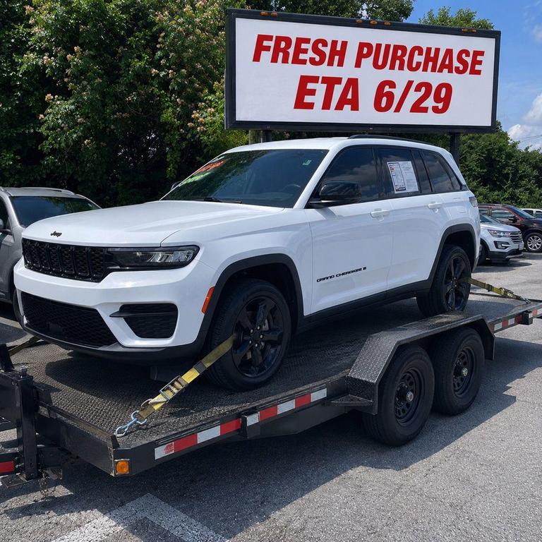 used 2023 Jeep Grand Cherokee car, priced at $34,350