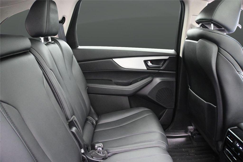 used 2024 Acura MDX car, priced at $38,700