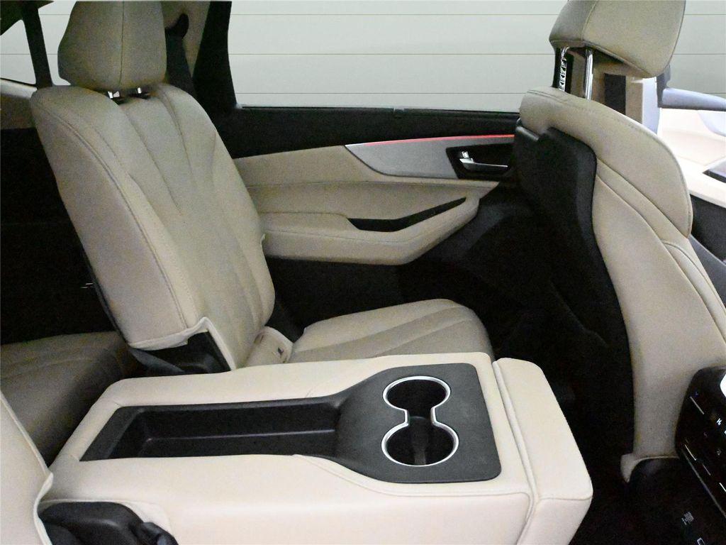 used 2024 Acura MDX car, priced at $41,500