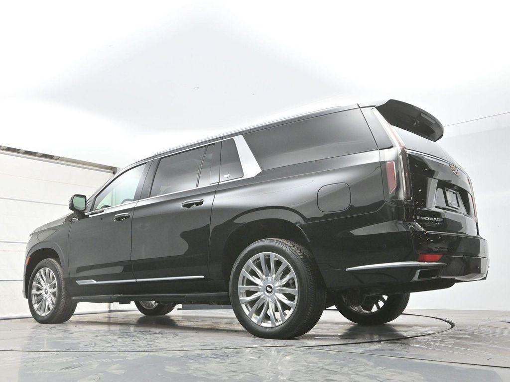 used 2023 Cadillac Escalade ESV car, priced at $63,400
