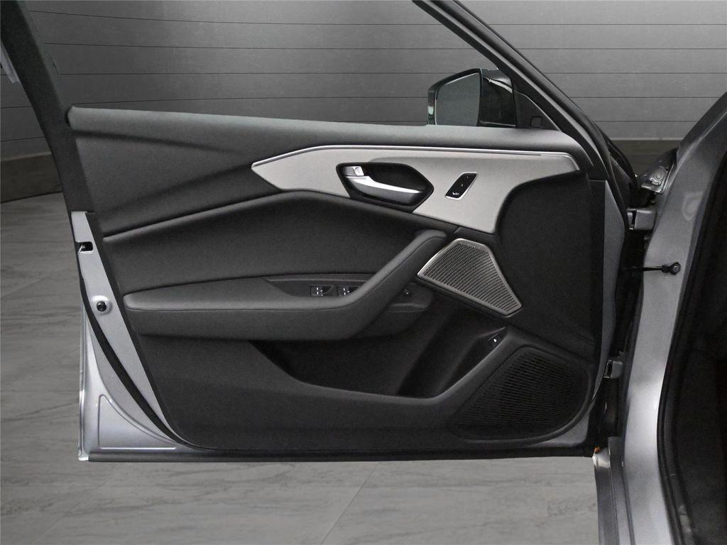 used 2025 Acura TLX car, priced at $35,200