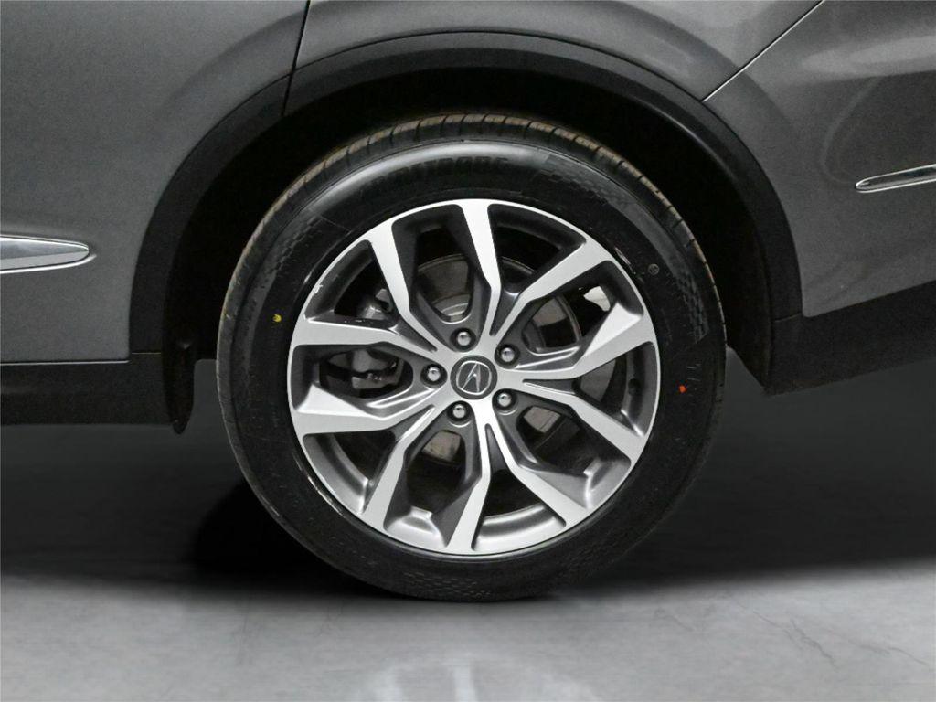 used 2024 Acura MDX car, priced at $40,000