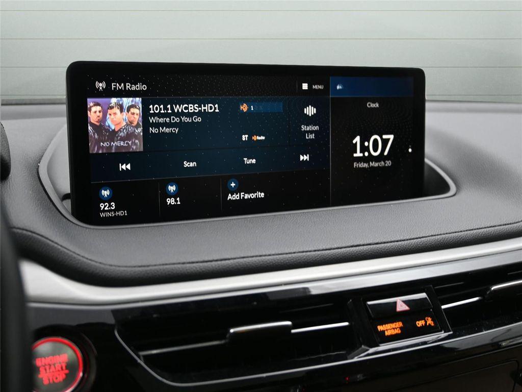 used 2023 Acura MDX car, priced at $30,500