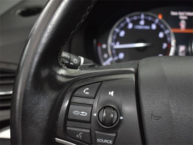 used 2020 Acura MDX car, priced at $24,650