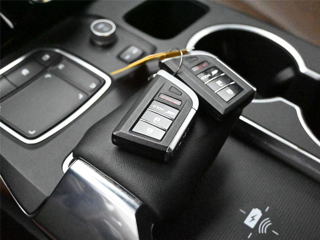 used 2022 Acura MDX car, priced at $32,500