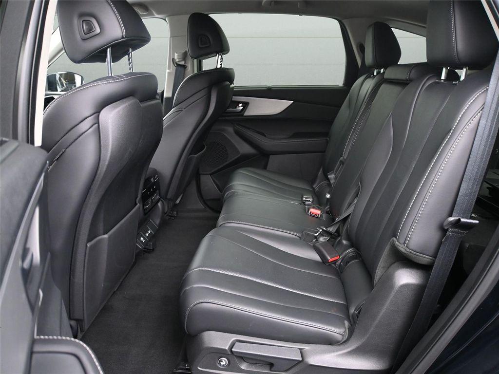 used 2024 Acura MDX car, priced at $39,700