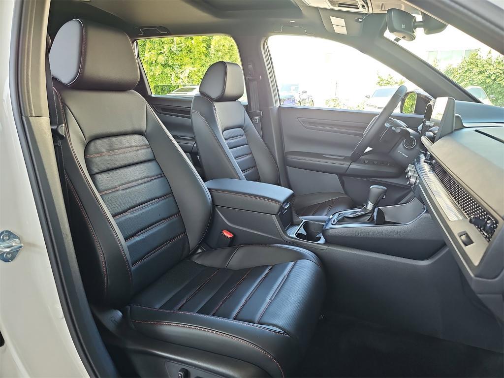 new 2026 Honda CR-V Hybrid car, priced at $39,630