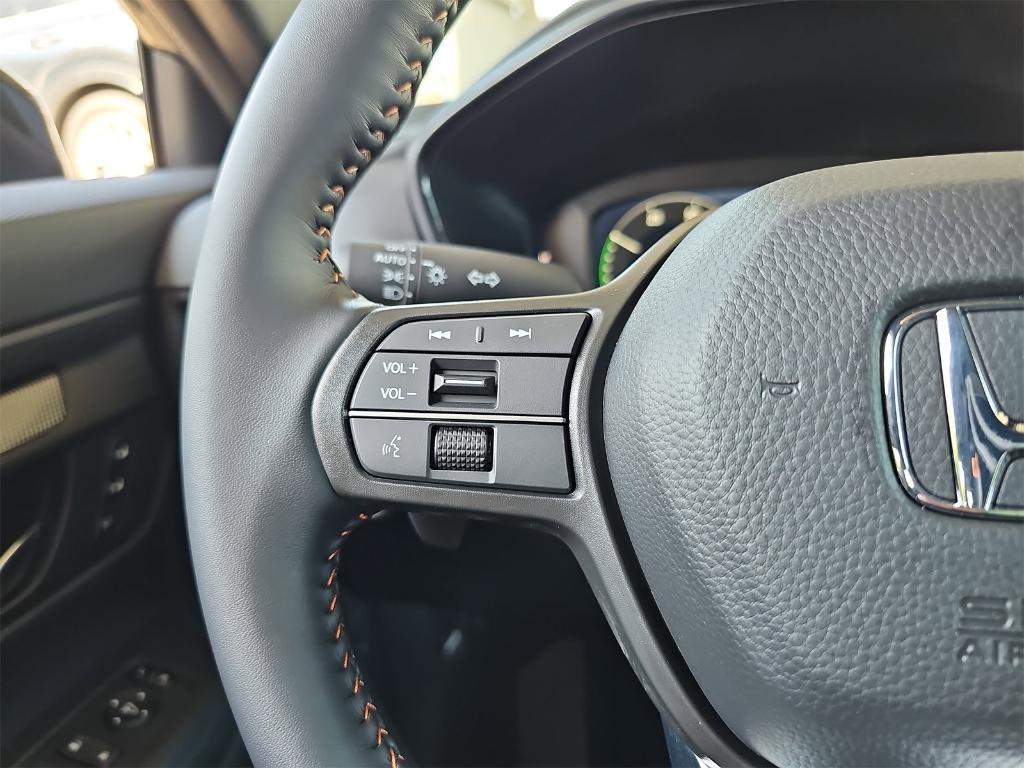 new 2026 Honda CR-V Hybrid car, priced at $40,175