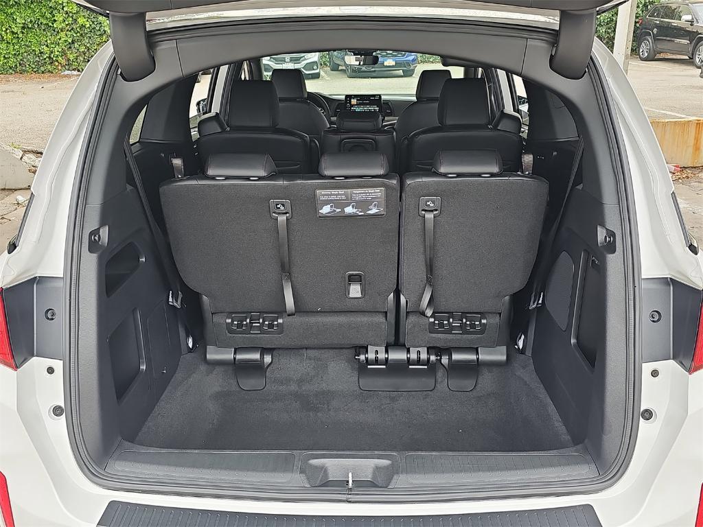 new 2026 Honda Odyssey car, priced at $45,345