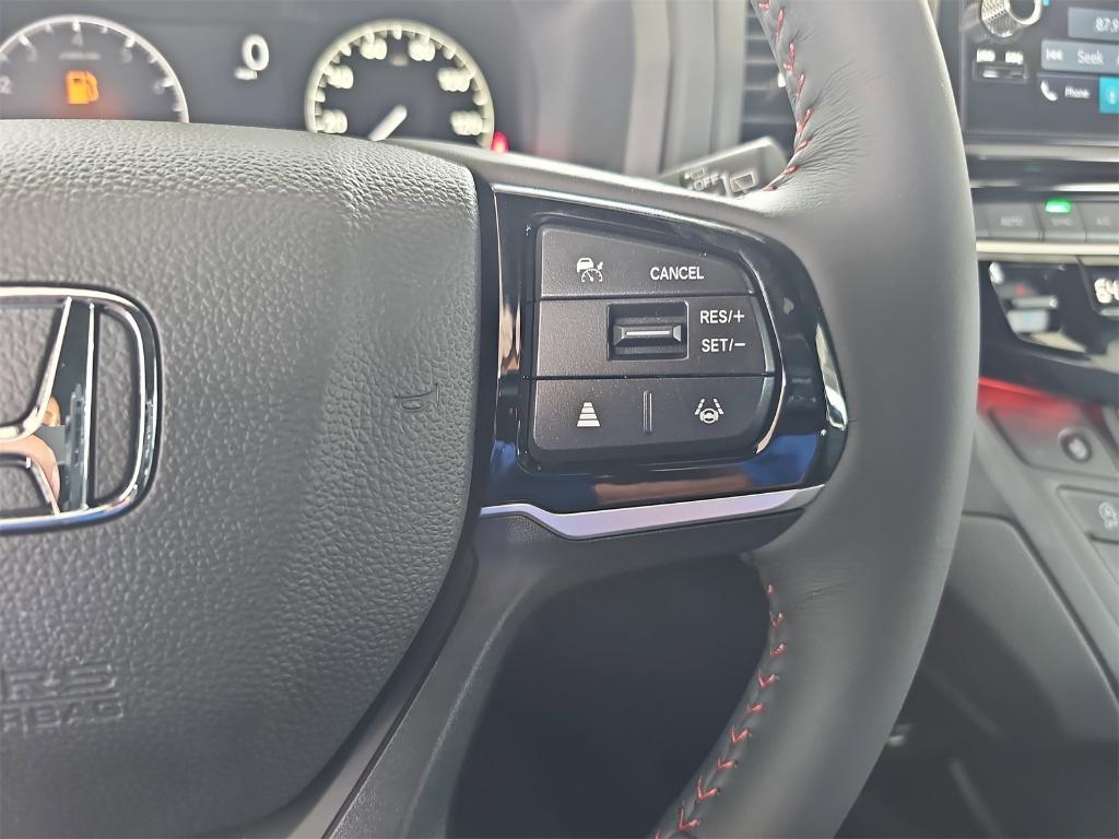 new 2026 Honda Odyssey car, priced at $45,345