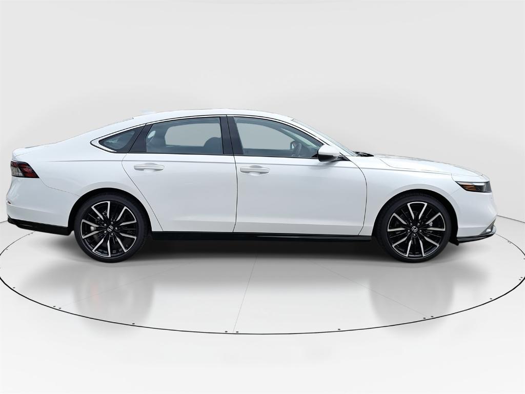 new 2025 Honda Accord Hybrid car, priced at $39,450