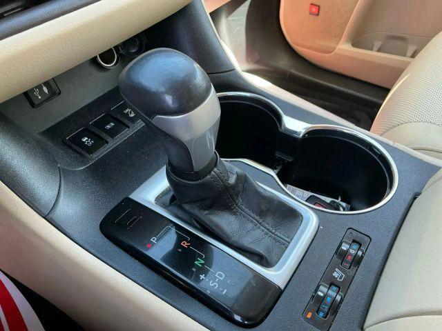 2015 Red Toyota Highlander