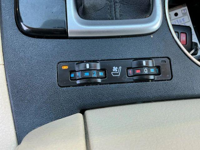 2015 Red Toyota Highlander