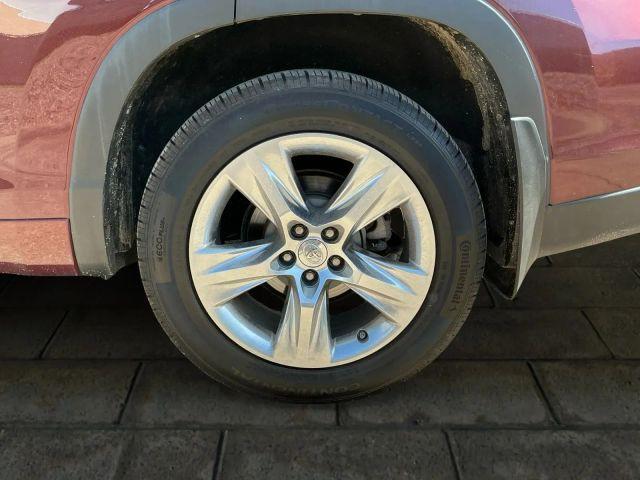 2015 Red Toyota Highlander