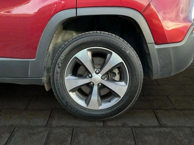 used 2019 Jeep Cherokee car, priced at $14,984