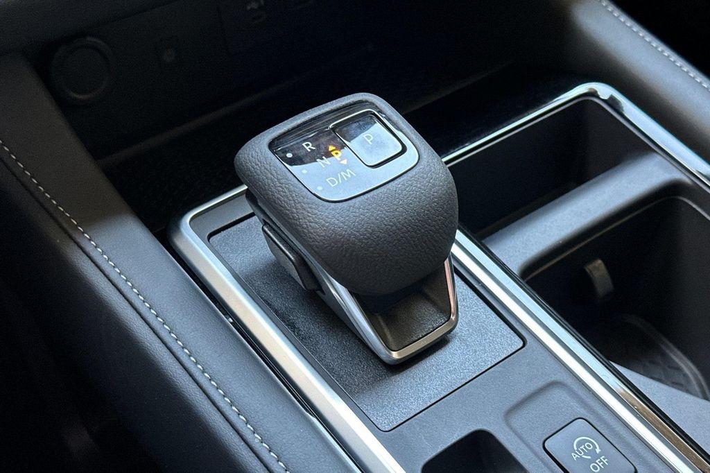 new 2025 Nissan Pathfinder car, priced at $36,352