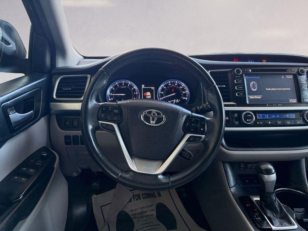 used 2019 Toyota Highlander car, priced at $24,895