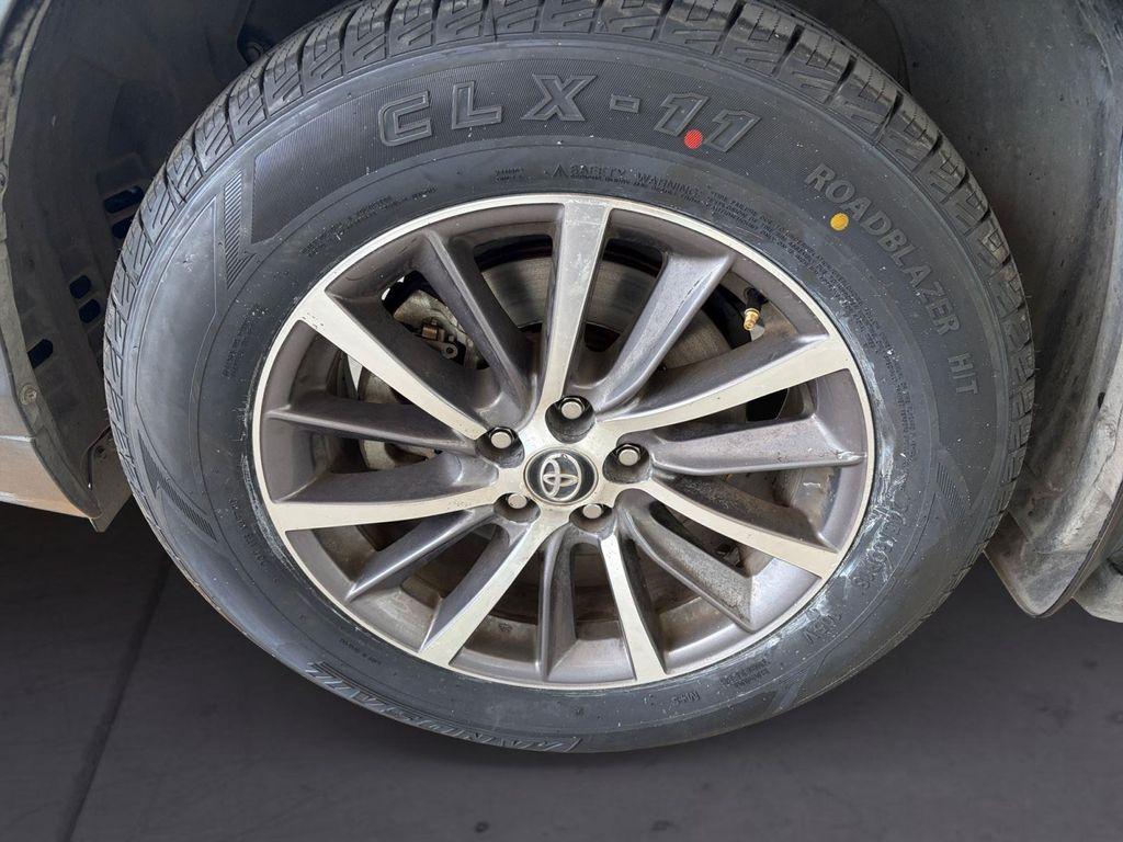 used 2019 Toyota Highlander car, priced at $24,895