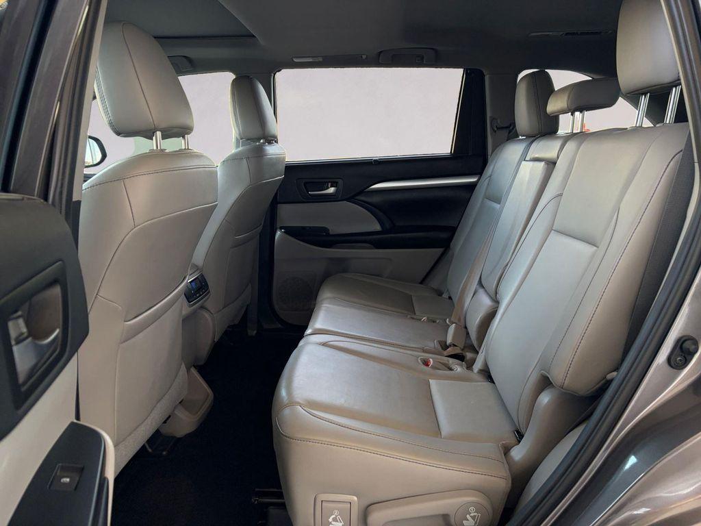 used 2019 Toyota Highlander car, priced at $24,895