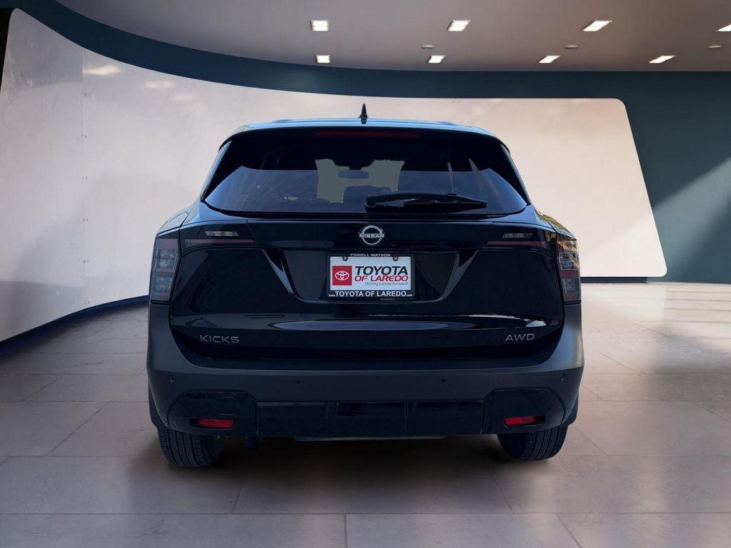 used 2025 Nissan Kicks car