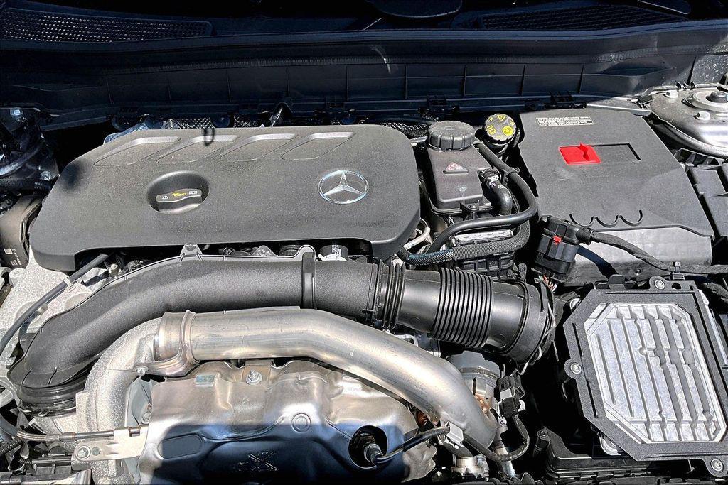 new 2026 Mercedes-Benz GLB 250 car, priced at $53,095