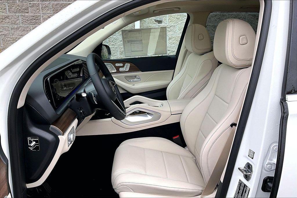 new 2026 Mercedes-Benz GLE 450 car, priced at $77,595