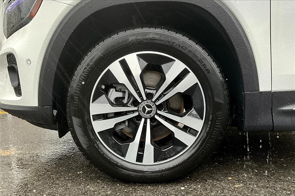 new 2026 Mercedes-Benz GLB 250 car, priced at $52,895