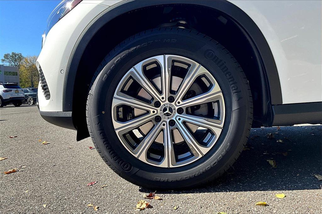 new 2026 Mercedes-Benz GLC 300 car, priced at $54,335