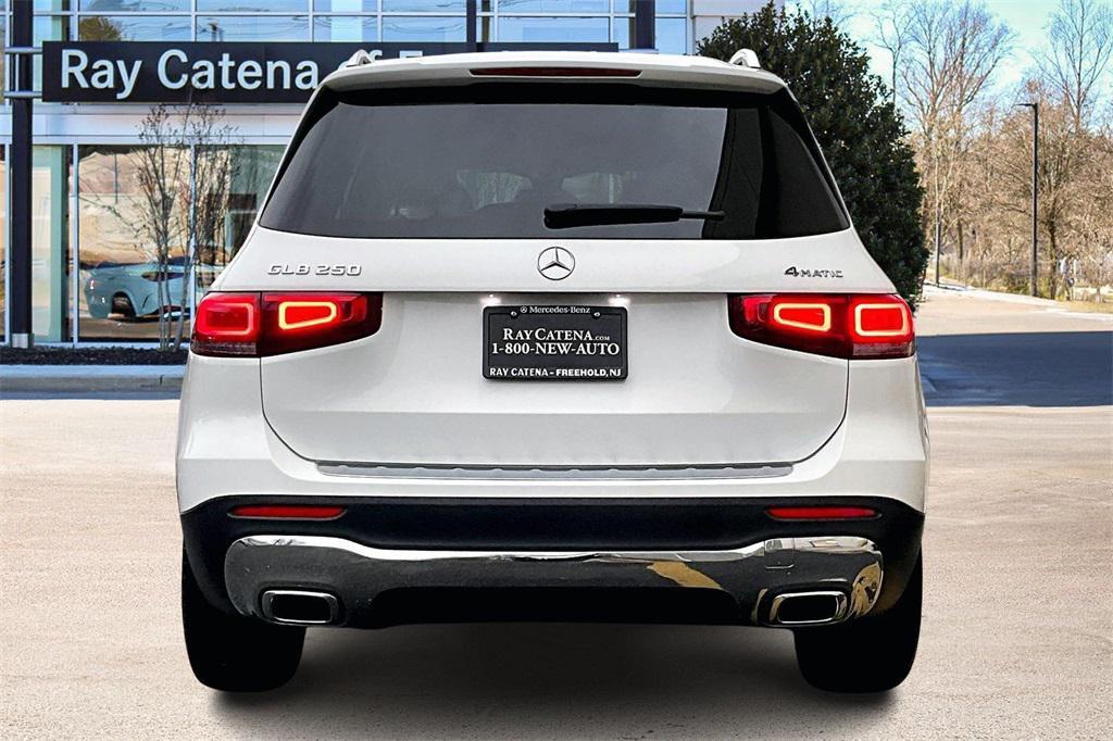 used 2022 Mercedes-Benz GLB 250 car, priced at $31,900