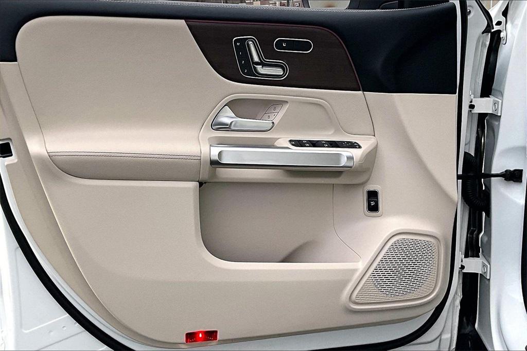 used 2022 Mercedes-Benz GLB 250 car, priced at $31,900