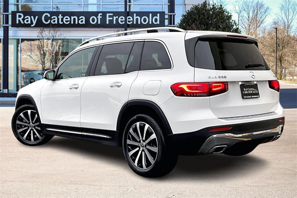 used 2022 Mercedes-Benz GLB 250 car, priced at $31,900