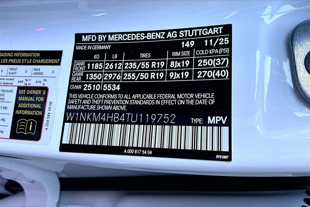 new 2026 Mercedes-Benz GLC 300 car, priced at $58,420