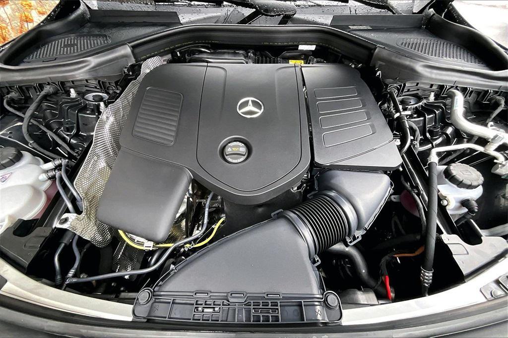 new 2026 Mercedes-Benz GLC 300 car, priced at $58,015