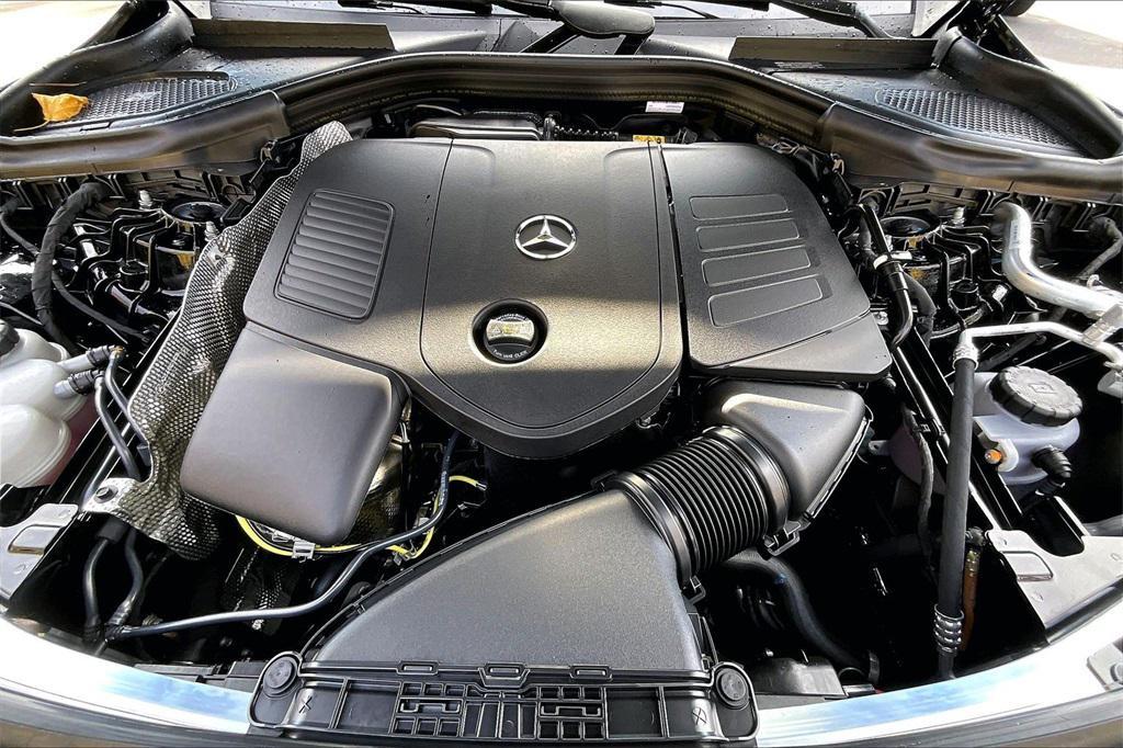 new 2026 Mercedes-Benz GLC 300 car, priced at $59,085