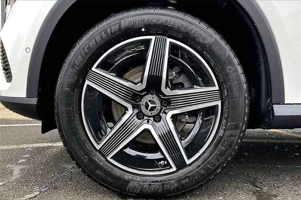 new 2026 Mercedes-Benz GLC 300 car, priced at $57,335