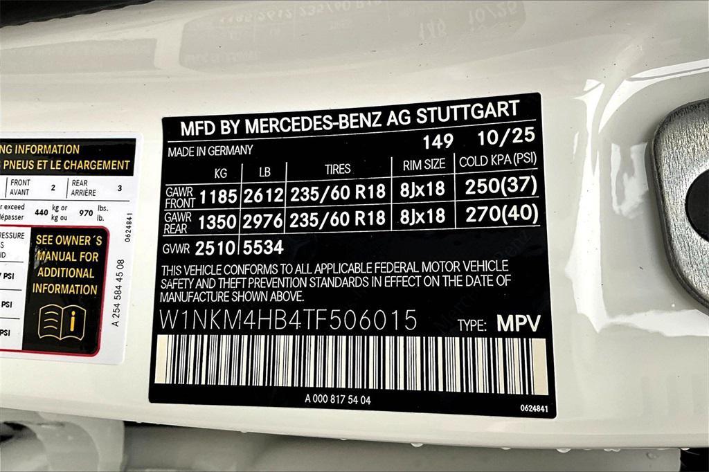 new 2026 Mercedes-Benz GLC 300 car, priced at $60,935