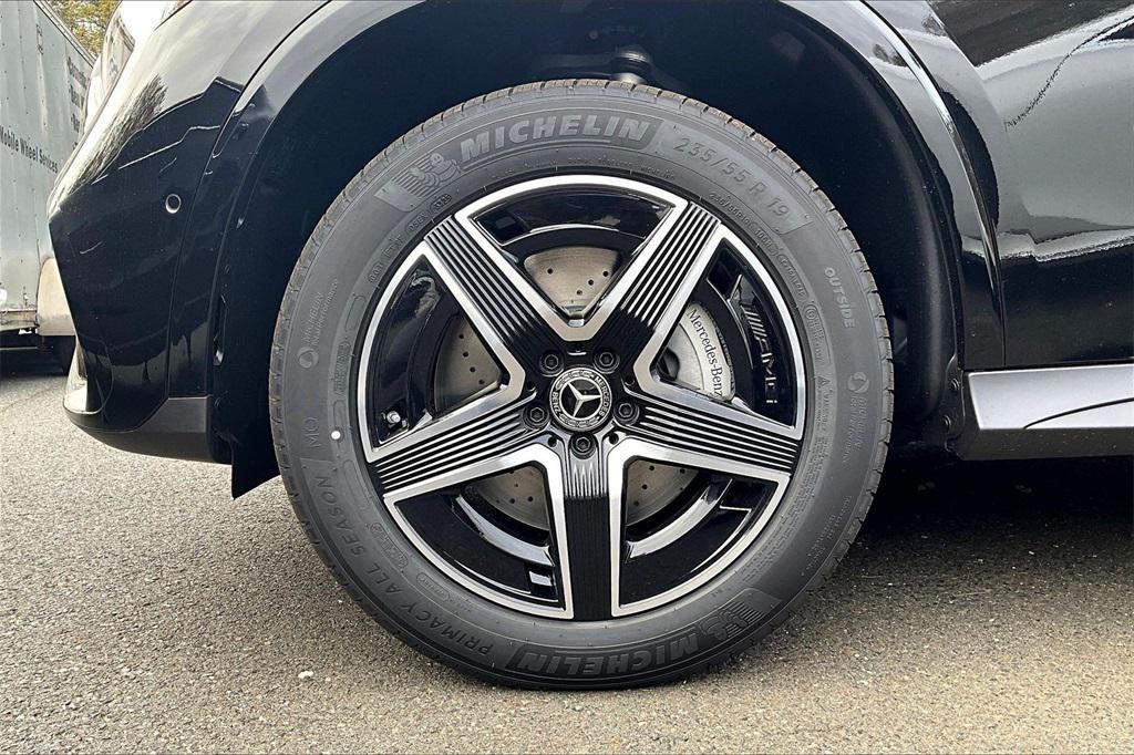 new 2026 Mercedes-Benz GLC 300 car, priced at $63,305