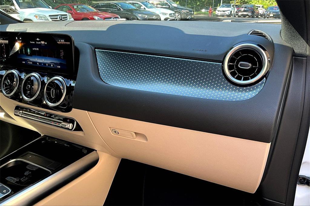 used 2025 Mercedes-Benz GLA 250 car, priced at $39,999