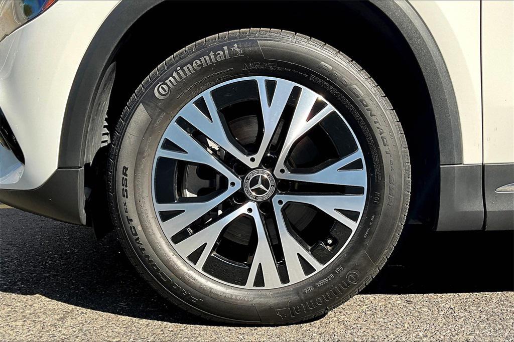 used 2025 Mercedes-Benz GLA 250 car, priced at $39,999