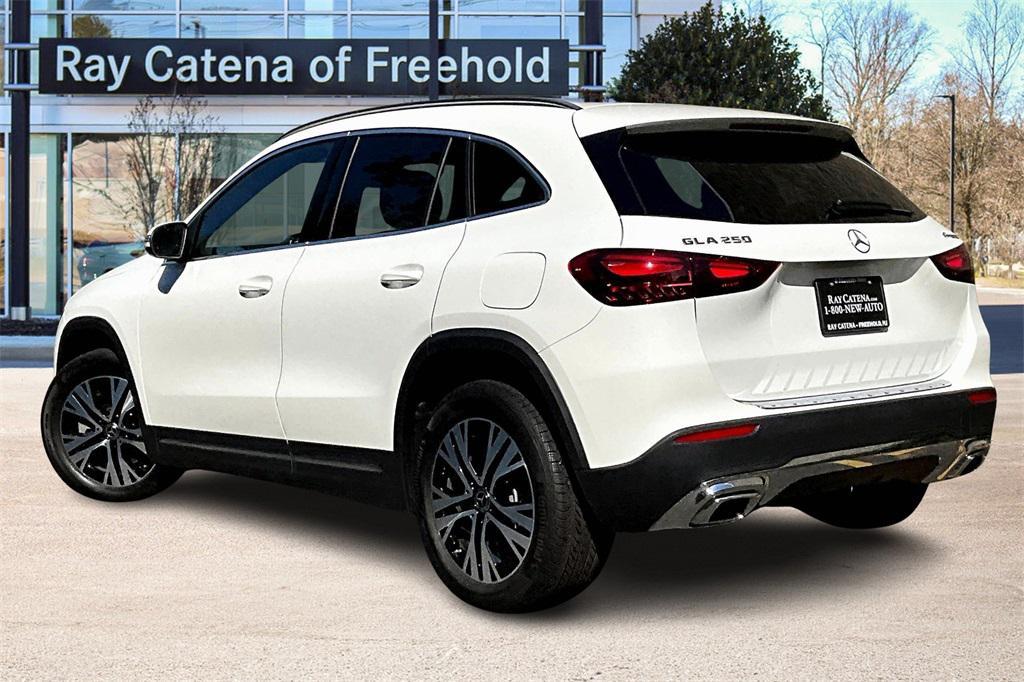 used 2025 Mercedes-Benz GLA 250 car, priced at $39,999