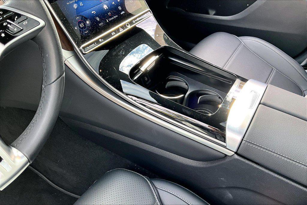 Mercedes-Benz GLC view 13