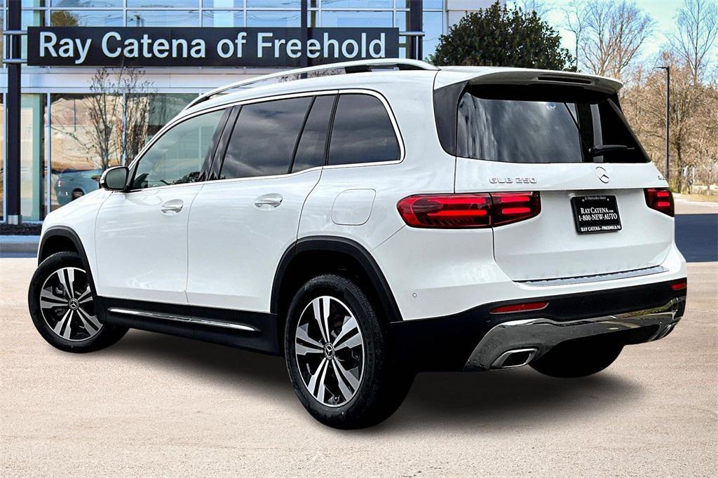 new 2026 Mercedes-Benz GLB 250 car, priced at $52,060