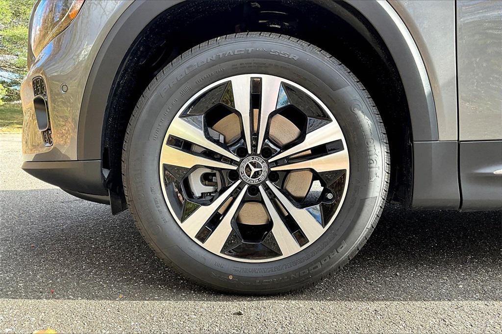 new 2026 Mercedes-Benz GLB 250 car, priced at $53,110