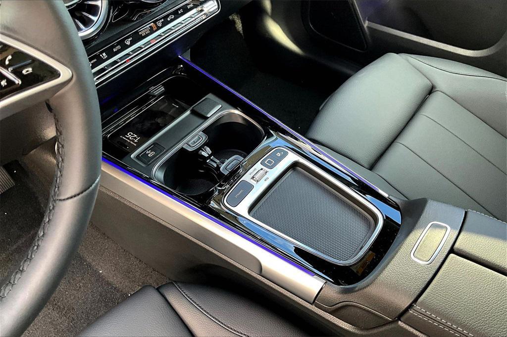 new 2026 Mercedes-Benz GLB 250 car, priced at $53,110