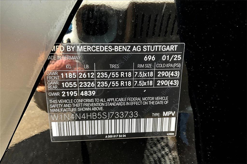 new 2025 Mercedes-Benz GLA 250 car, priced at $47,295