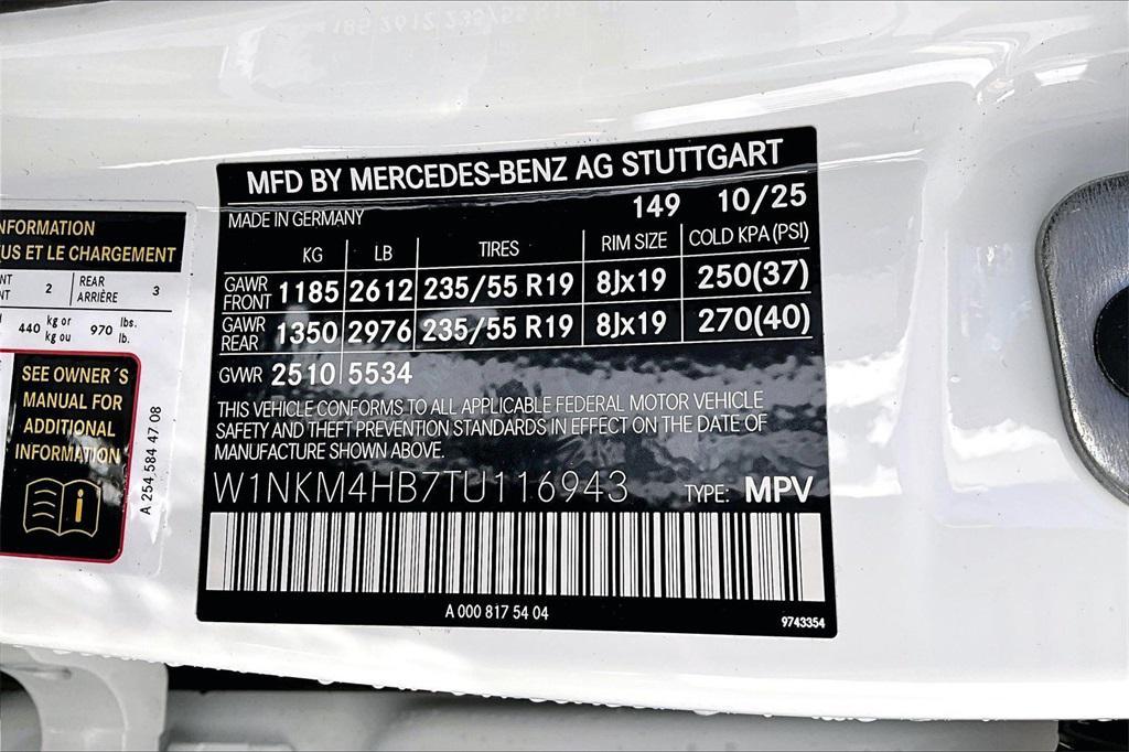 new 2026 Mercedes-Benz GLC 300 car, priced at $54,620